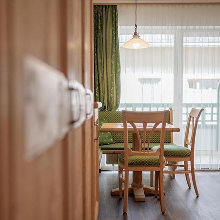 אורטיסיי Hotel Sureghes מראה חיצוני תמונה